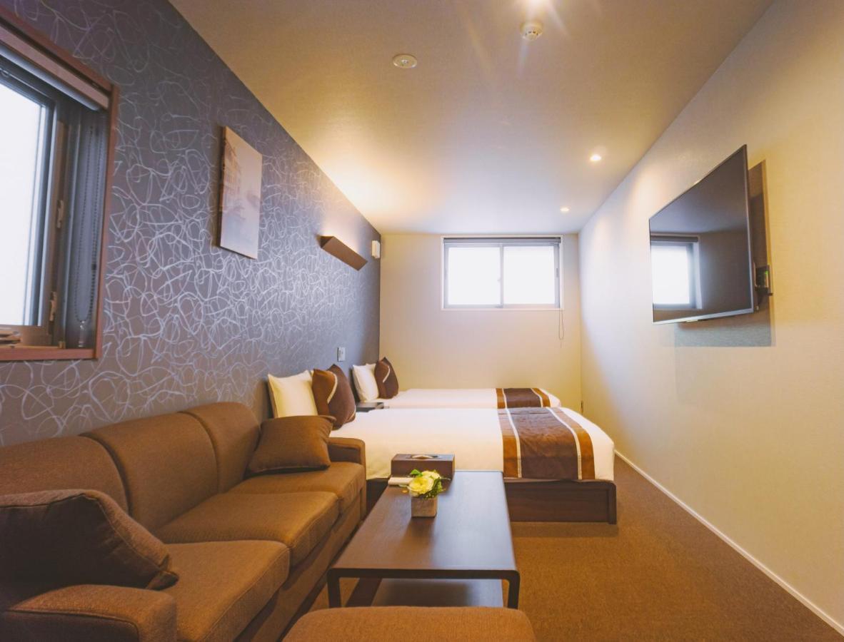Aparthotel Grand Base Hakata Bay Fukuoka  Exterior foto